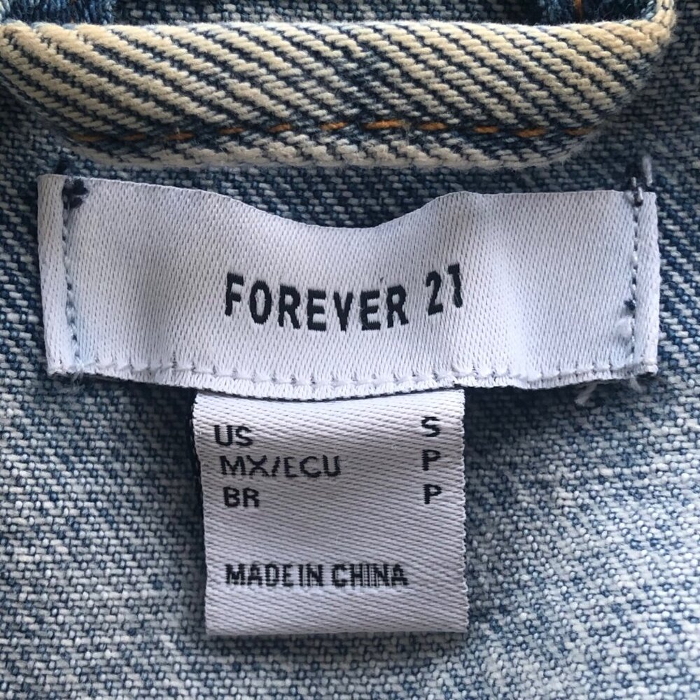 Forever 21 Sleeveless Button-Down Blue Denim Vest Size Small 100% Cotton - Picture 4 of 12